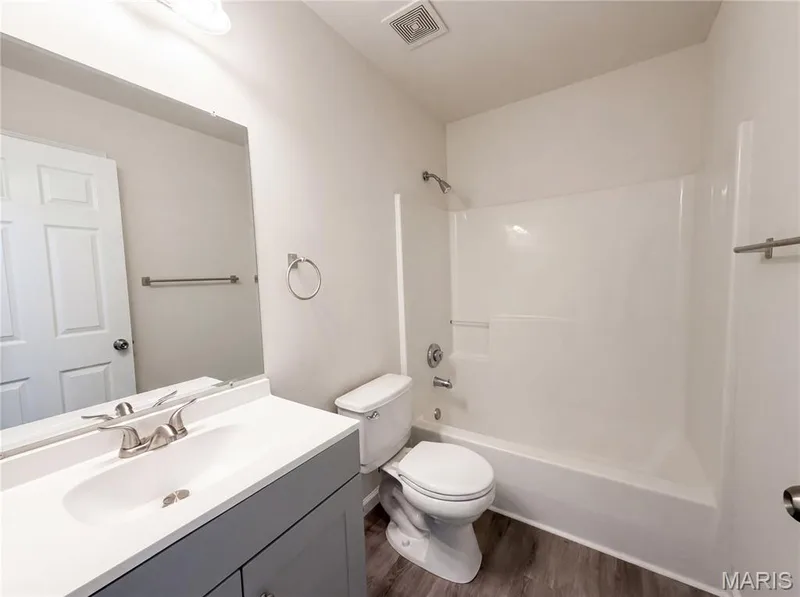 2212 Harborside Drive, Dardenne Prairie, MO 63368 — listing photo 18 of 25