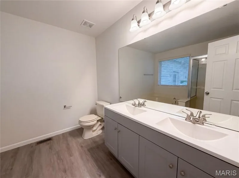 2212 Harborside Drive, Dardenne Prairie, MO 63368 — listing photo 6 of 25