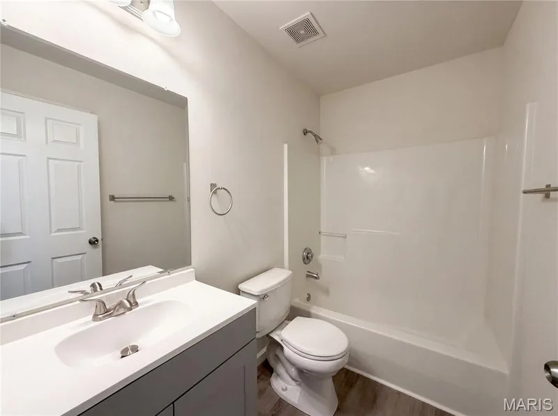 2212 Harborside Drive, Dardenne Prairie, MO 63368 — listing photo 20 of 25