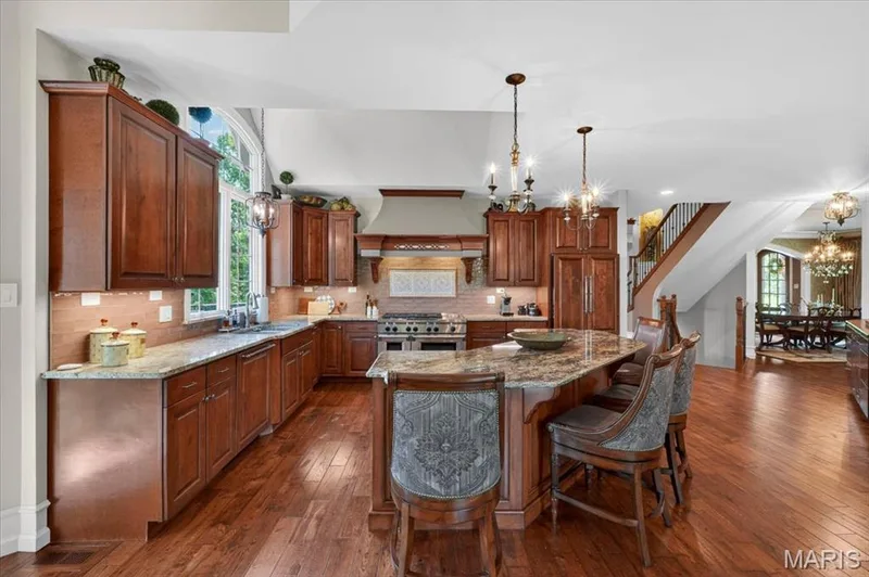 16925 Todd Evan Trail Road, Chesterfield, MO 63005 — listing photo 12 of 82