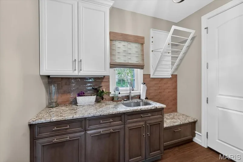 16925 Todd Evan Trail Road, Chesterfield, MO 63005 — listing photo 26 of 82