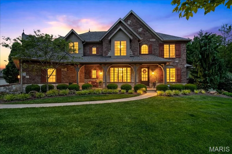 16925 Todd Evan Trail Road, Chesterfield, MO 63005 — listing photo 3 of 82