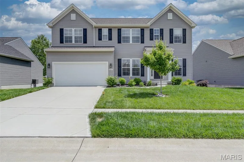 207 Barrington Ridge Lane, Wentzville, MO 63385 — listing photo 2 of 41
