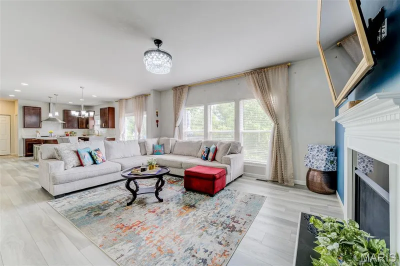 207 Barrington Ridge Lane, Wentzville, MO 63385 — listing photo 13 of 41