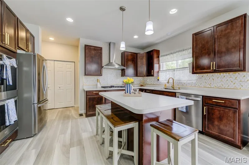 207 Barrington Ridge Lane, Wentzville, MO 63385 — listing photo 17 of 41