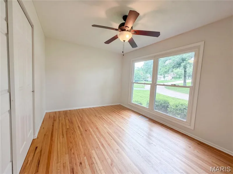 207 Renaldo Drive, Chesterfield, MO 63017 — listing photo 10 of 24