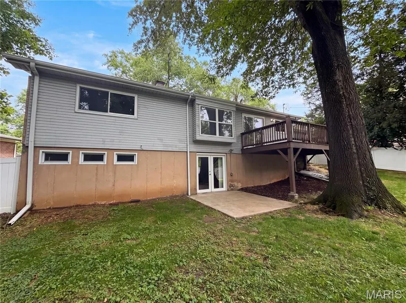 207 Renaldo Drive, Chesterfield, MO 63017 — listing photo 23 of 24