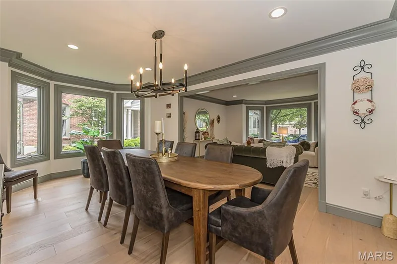 14426 Open Meadow Court W, Chesterfield, MO 63017 — listing photo 7 of 50