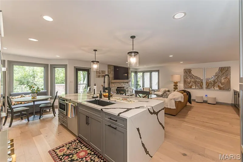 14426 Open Meadow Court W, Chesterfield, MO 63017 — listing photo 14 of 50