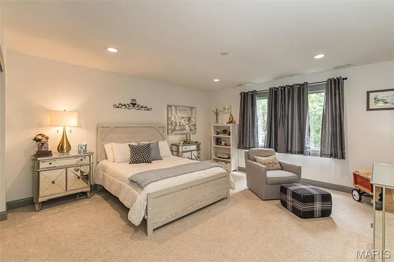 14426 Open Meadow Court W, Chesterfield, MO 63017 — listing photo 33 of 50