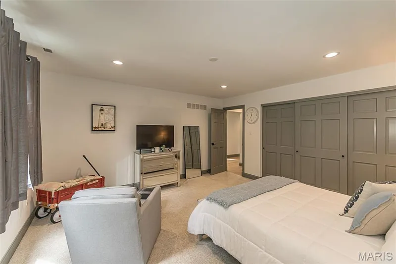 14426 Open Meadow Court W, Chesterfield, MO 63017 — listing photo 34 of 50