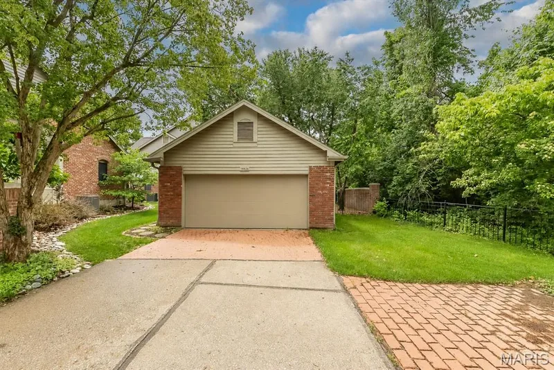 14426 Open Meadow Court W, Chesterfield, MO 63017 — listing photo 47 of 50