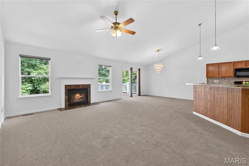 403 Newport Drive, St Peters, MO 63376 — listing photo 14 of 34
