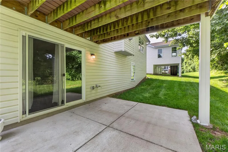 403 Newport Drive, St Peters, MO 63376 — listing photo 32 of 34