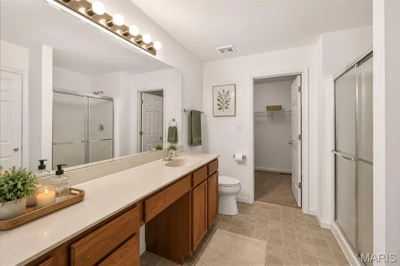 403 Newport Drive, St Peters, MO 63376 — listing photo 9 of 34