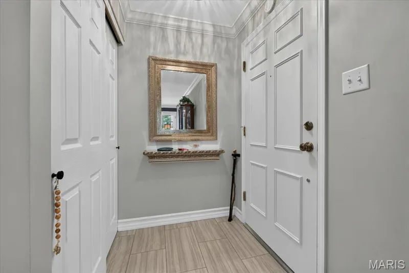 1530 Bedford Forge Court #11, Chesterfield, MO 63017 — listing photo 3 of 25