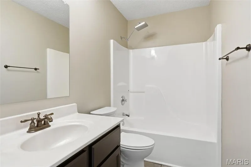 Vanity with integrated sink — 814 Emerald Place Drive, St Charles, MO 63304