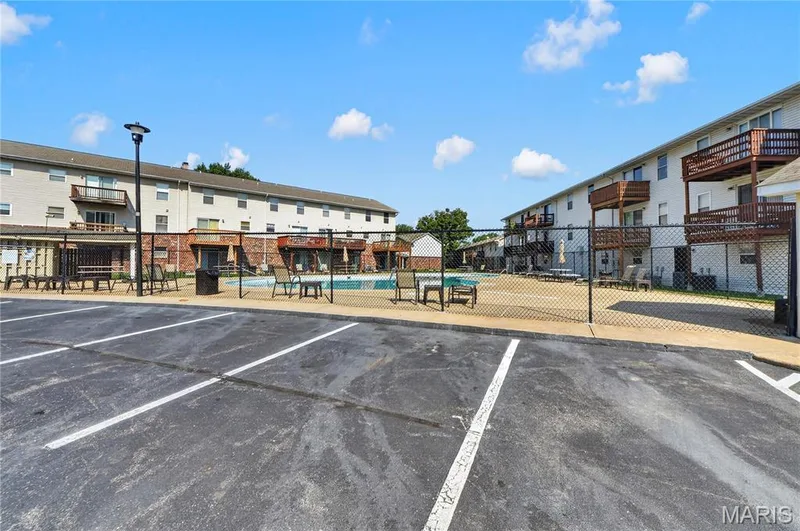 Community Pool — 771 Highland Hill Court #G, St Peters, MO 63376