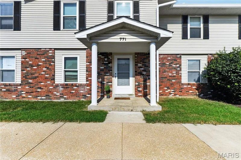 771 Highland Hill Court #G, St Peters, MO β listing photo 1
