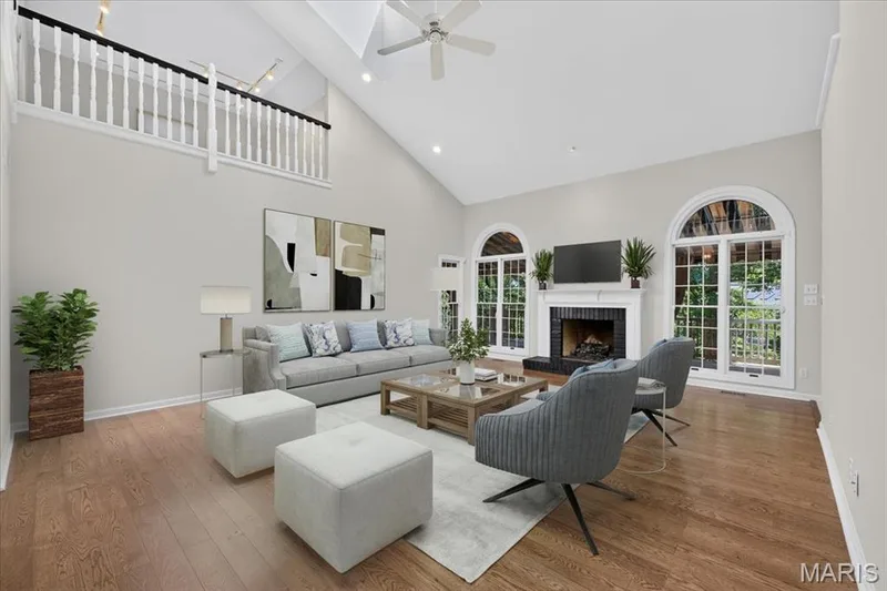 Virtually staged — 16557 Baxter Forest Ridge Drive, Chesterfield, MO 63005