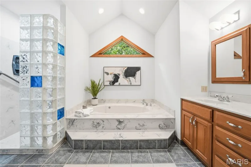 64 Dumont Court, Foristell, MO 63348 — listing photo 15 of 33