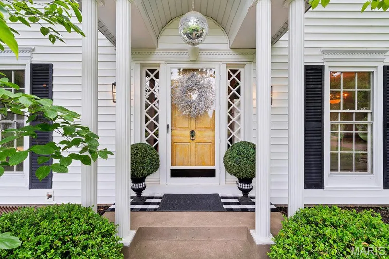 3 E Weldon Springs Heights Drive, St Charles, MO 63304 — listing photo 3 of 69