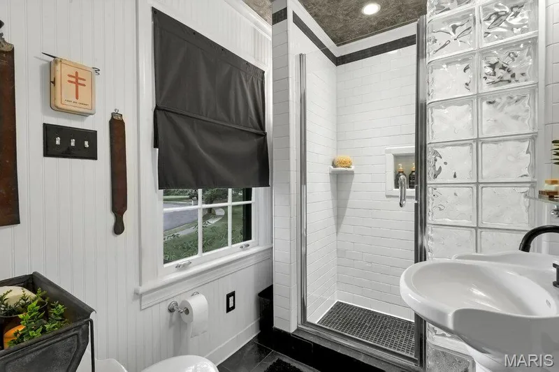 3 E Weldon Springs Heights Drive, St Charles, MO 63304 — listing photo 41 of 69