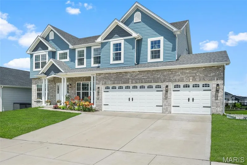 228 Wayfair Landing, St Charles, MO 63301 — listing photo 2 of 62