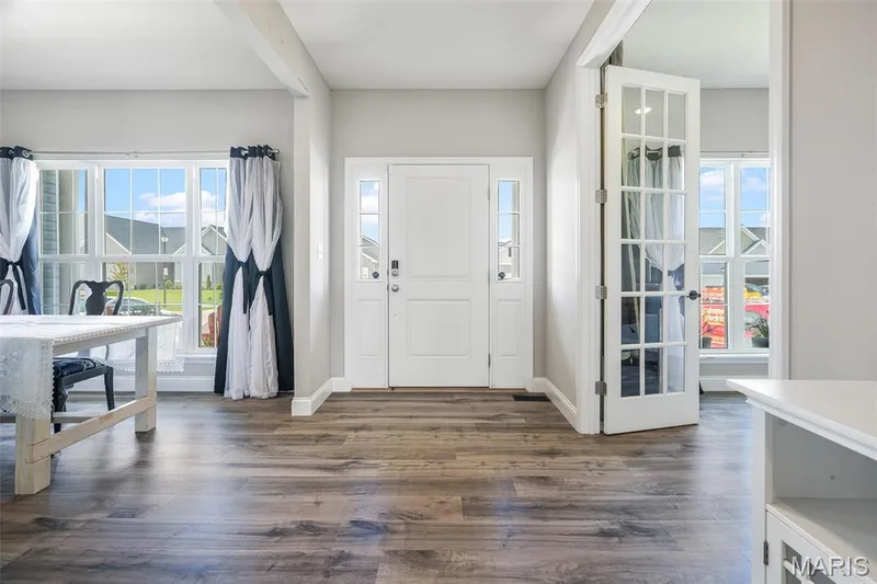 228 Wayfair Landing, St Charles, MO 63301 — listing photo 6 of 62