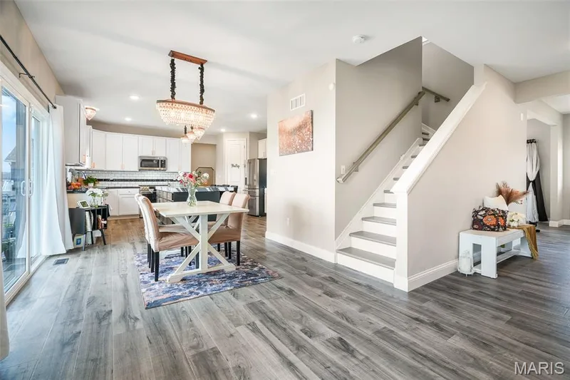 228 Wayfair Landing, St Charles, MO 63301 — listing photo 13 of 62