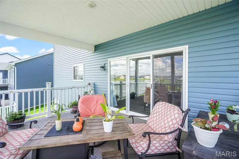 228 Wayfair Landing, St Charles, MO 63301 — listing photo 15 of 62