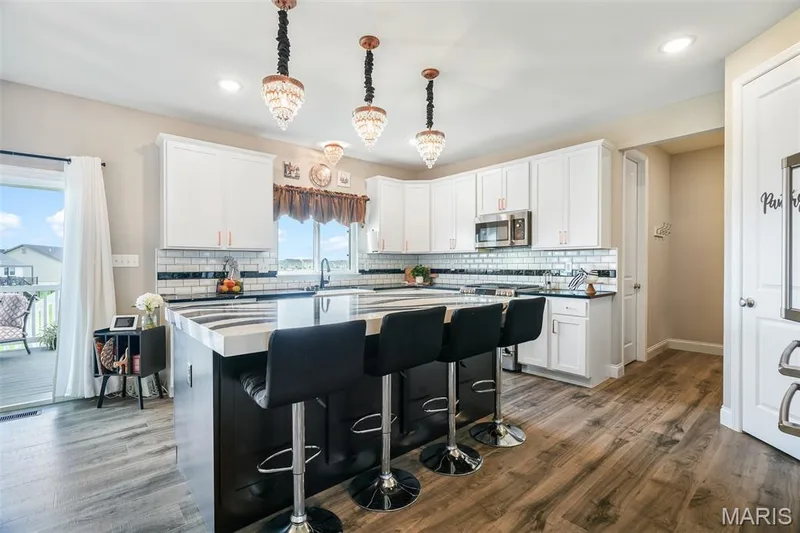 228 Wayfair Landing, St Charles, MO 63301 — listing photo 17 of 62