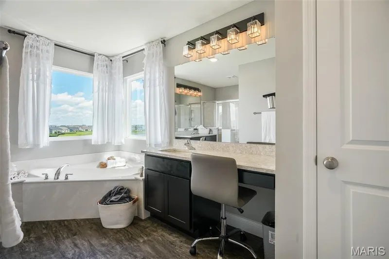 228 Wayfair Landing, St Charles, MO 63301 — listing photo 32 of 62
