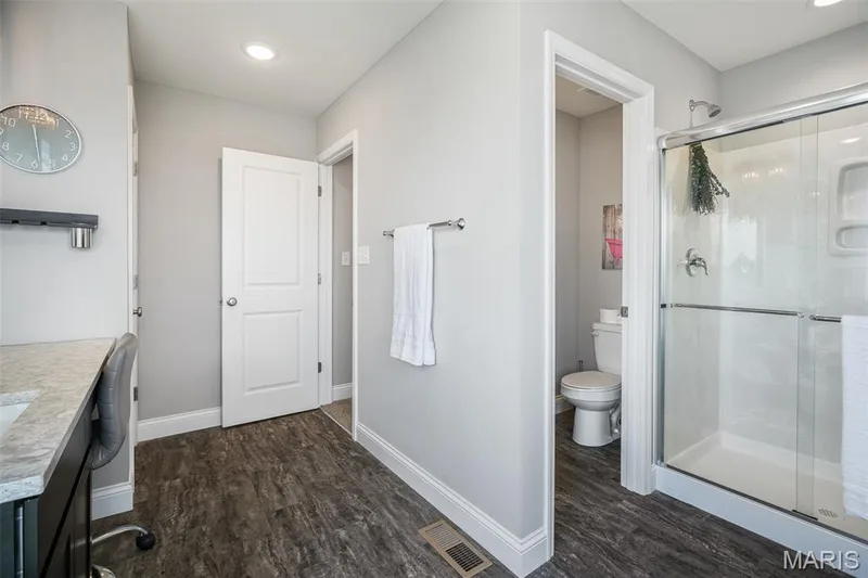 228 Wayfair Landing, St Charles, MO 63301 — listing photo 34 of 62