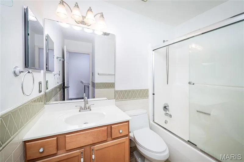 15619 Quail Meadows Drive #D, Chesterfield, MO 63017 — listing photo 5 of 29