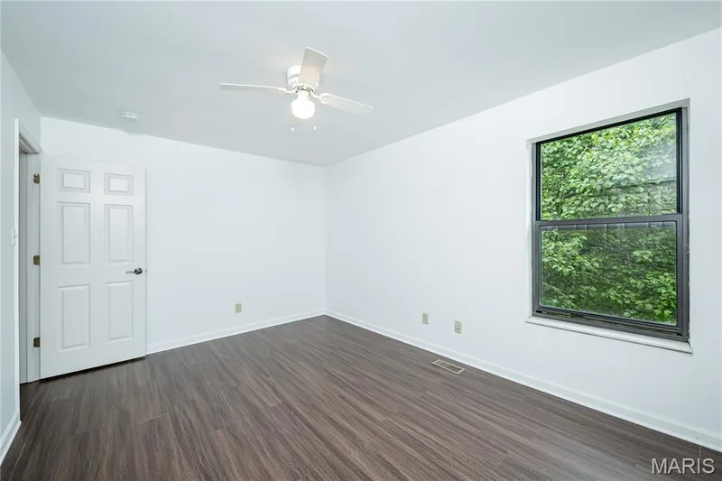 15619 Quail Meadows Drive #D, Chesterfield, MO 63017 — listing photo 17 of 29