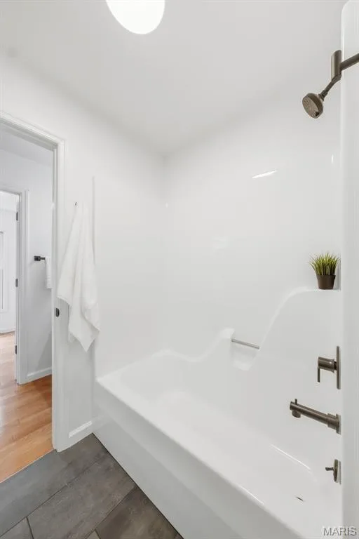 655 Old Riverwoods Lane, Chesterfield, MO 63017 — listing photo 28 of 58