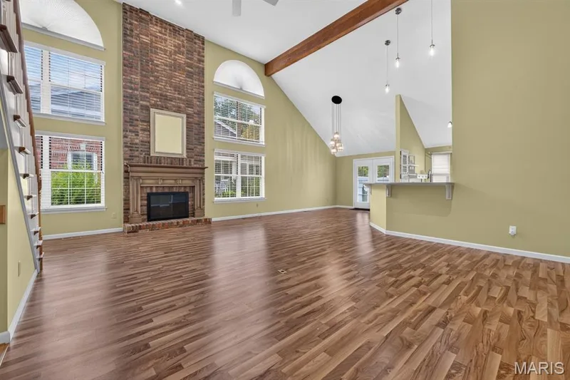 15819 Kersten Ridge Court, Chesterfield, MO 63017 — listing photo 8 of 56