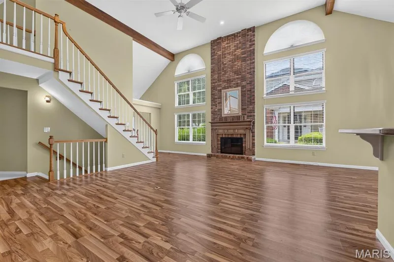 15819 Kersten Ridge Court, Chesterfield, MO 63017 — listing photo 9 of 56