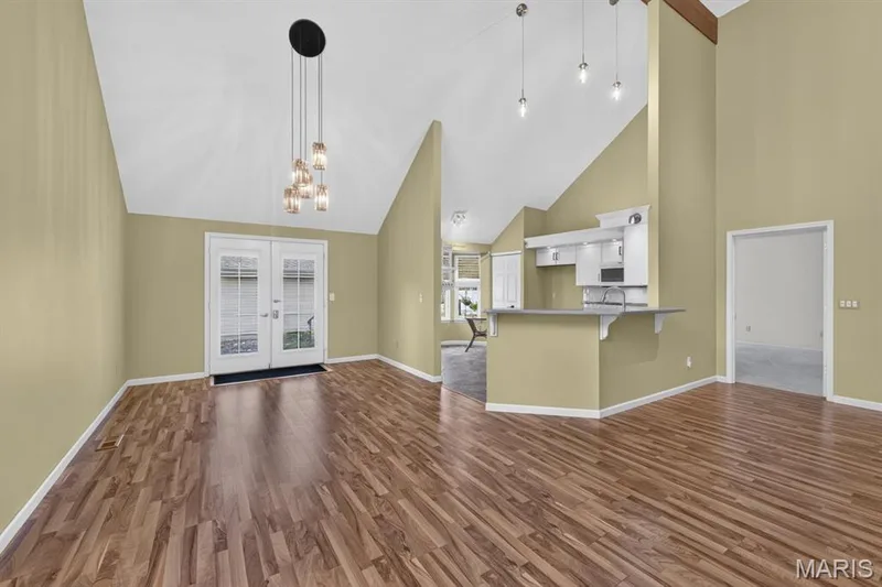 15819 Kersten Ridge Court, Chesterfield, MO 63017 — listing photo 11 of 56