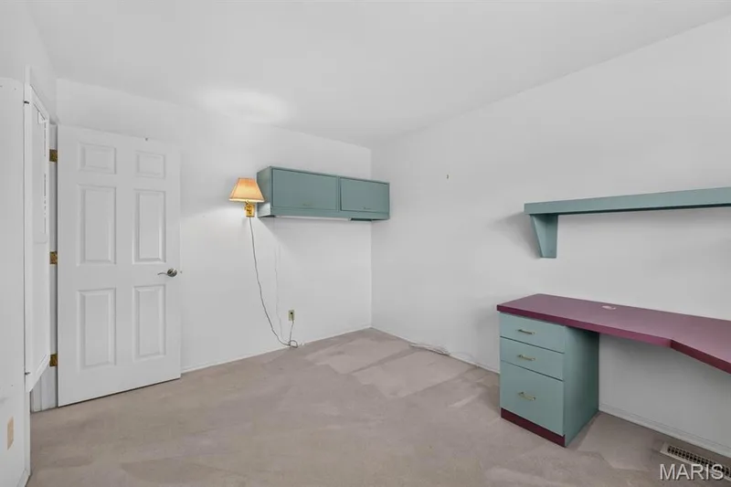 15819 Kersten Ridge Court, Chesterfield, MO 63017 — listing photo 31 of 56