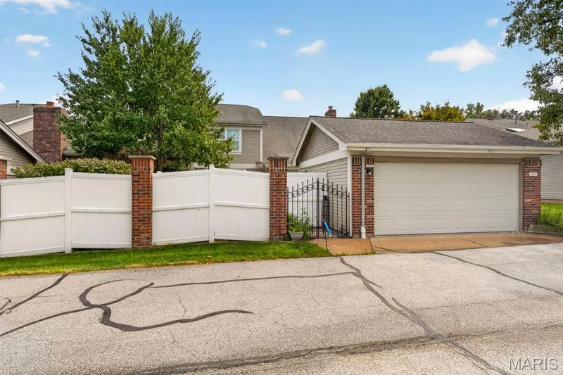 15819 Kersten Ridge Court, Chesterfield, MO 63017 — listing photo 54 of 56