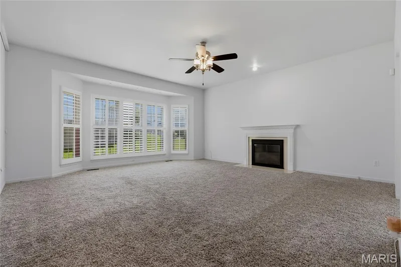2400 Clayborn Drive, Chesterfield, MO 63017 — listing photo 7 of 43