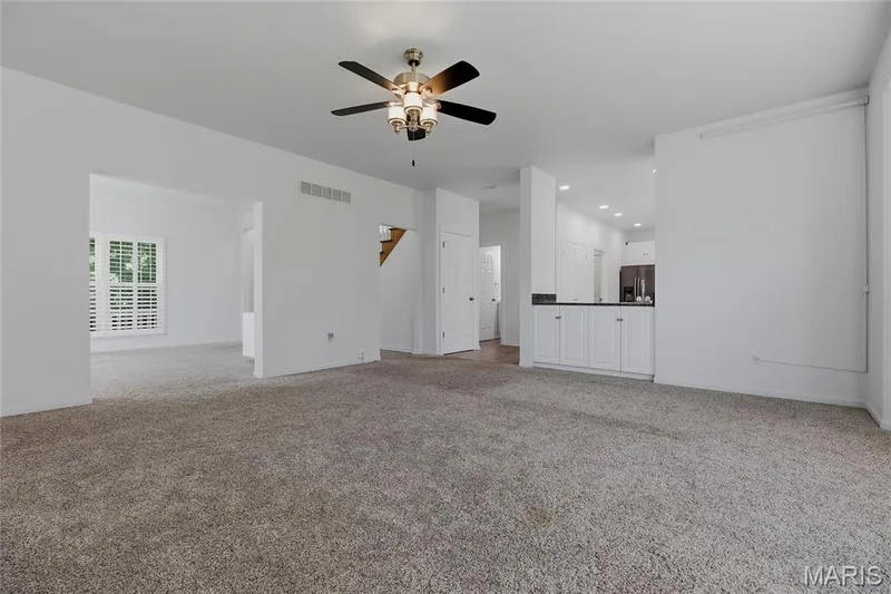 2400 Clayborn Drive, Chesterfield, MO 63017 — listing photo 8 of 43