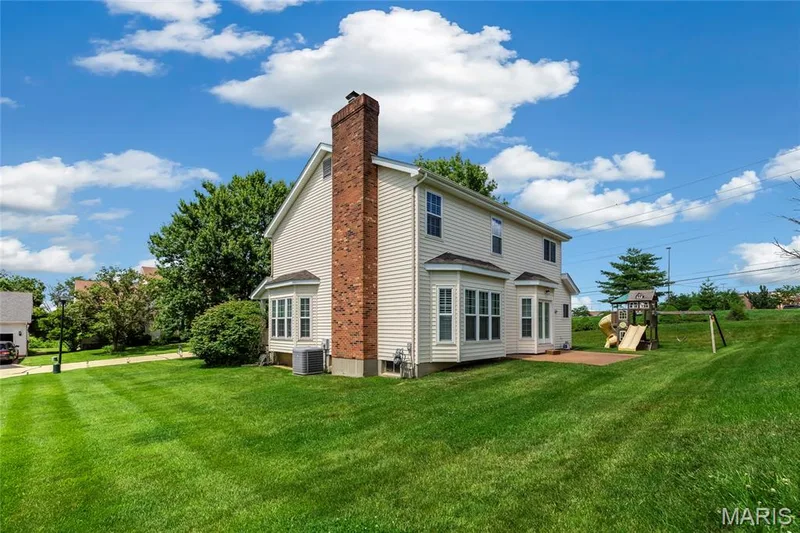 2400 Clayborn Drive, Chesterfield, MO 63017 — listing photo 35 of 43