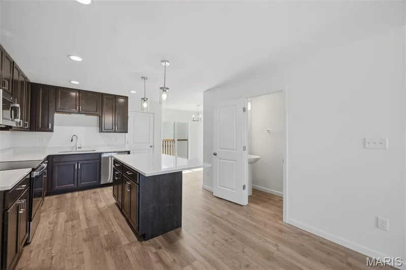 316 Fall Harvest Parkway, Wentzville, MO 63385 — listing photo 8 of 34