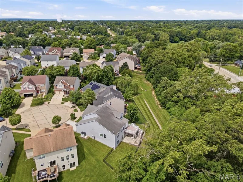 327 Madeira Court, St Peters, MO 63376 — listing photo 20 of 26