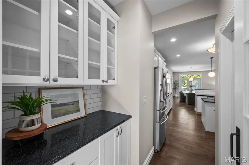 327 Madeira Court, St Peters, MO 63376 — listing photo 11 of 94