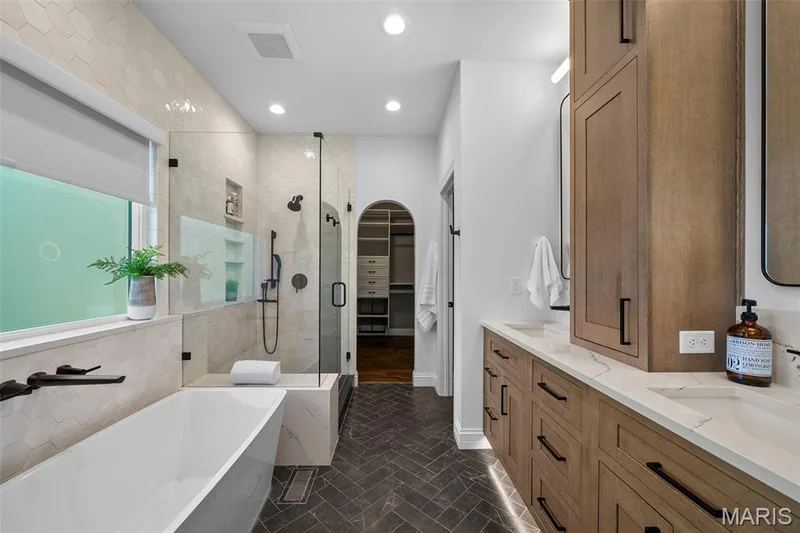 327 Madeira Court, St Peters, MO 63376 — listing photo 27 of 94