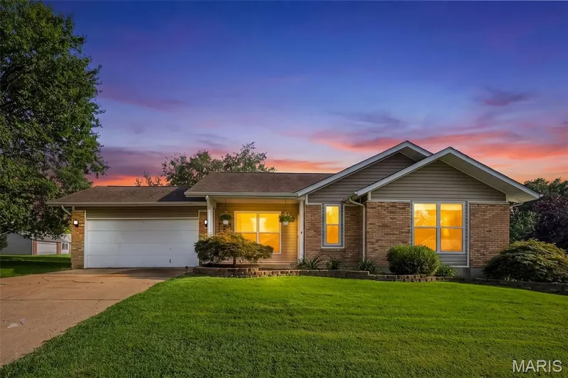 201 Clearwood Court, St Peters, MO β listing photo 1